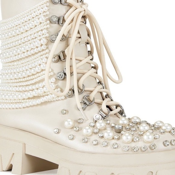 NIB Azalea Wang Twinkley Pearl Studded Rhinestone Embellished Combat Boots SZ 7 - Picture 6 of 10